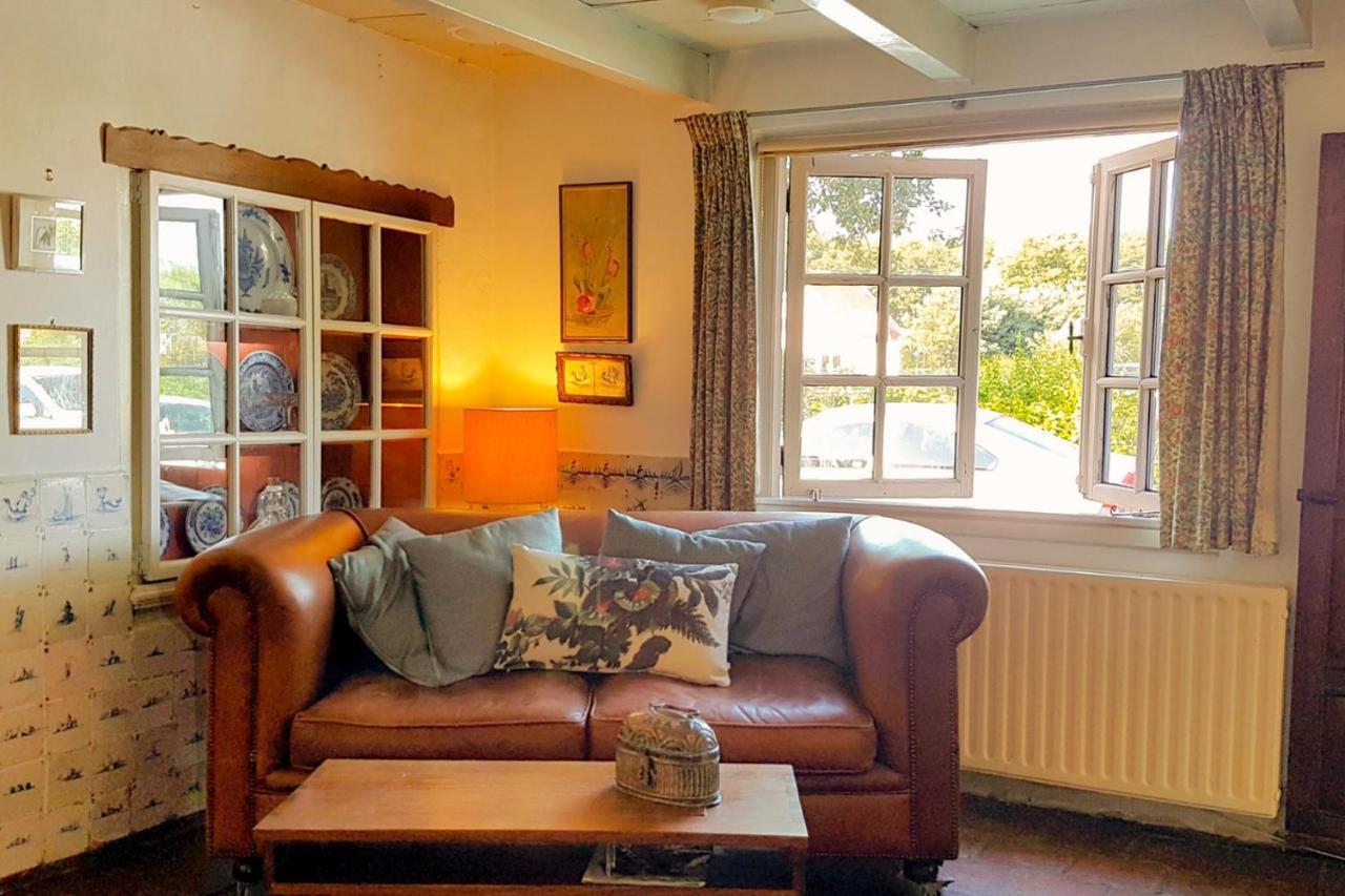 Countryside Bliss: Historic Cottage By The Sea Burgh-Haamstede Exteriör bild